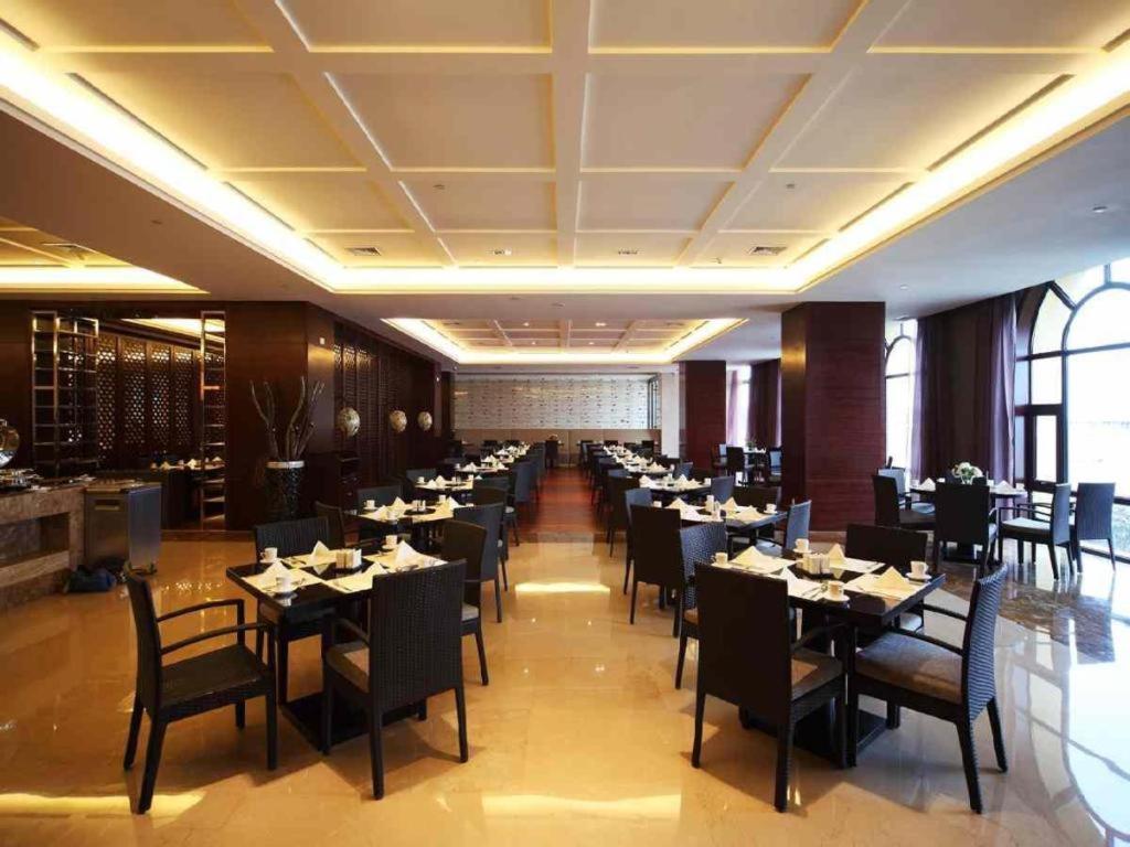 Haiyang Shenglong Jianguo Hotel Hai-yang-hsien Eksteriør billede